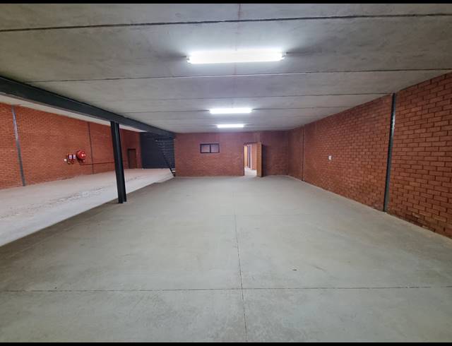 432M² WAREHOUSE TO LET IN ORMONDE